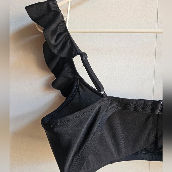 J.Crew Ruffle Scoopneck Bikini Top in Women's M - Picture 11 of 16